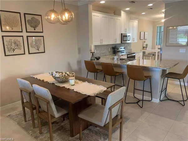 9433 Benvenuto CT #5-101, Naples, FL 34119