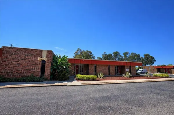 3900 Broadway, Fort Myers, FL 33901