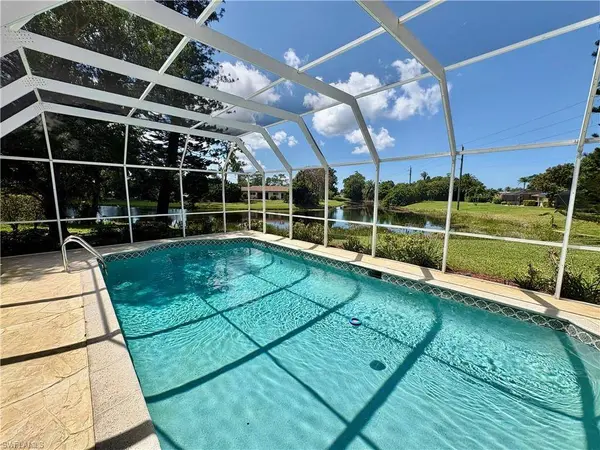 2353 Abbey CT, Naples, FL 34112