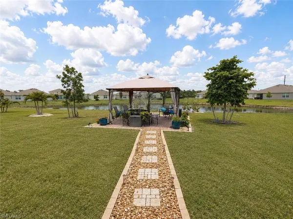 16818 Pink Coral Path, North Fort Myers, FL 33903