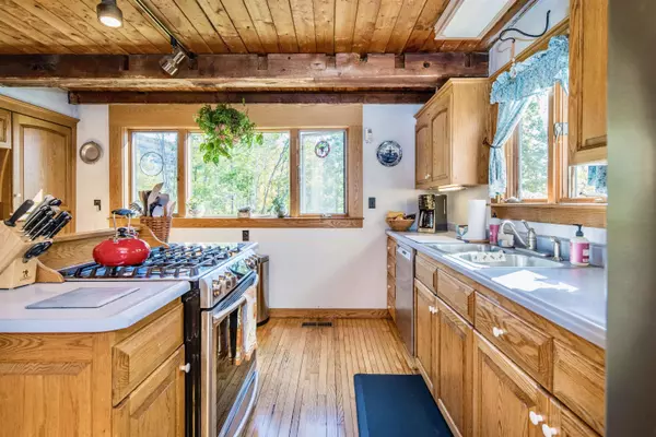 1975 Birch Hill RD, Brandon, VT 05733