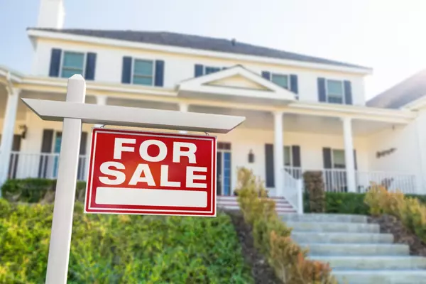 feature image of When Is the Best Time to Sell My House in Madison & Dane County?
