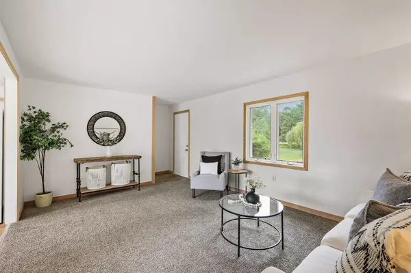 10509 Old Y Road, Mazomanie, WI 53560