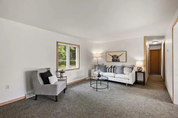 10509 Old Y Road, Mazomanie, WI 53560