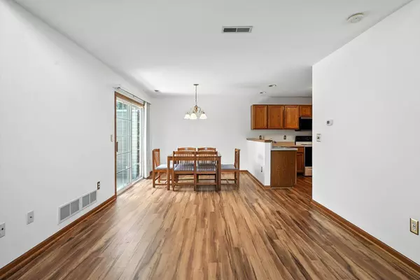 617 Westfield Way #G, Pewaukee, WI 53072