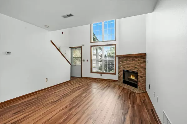 617 Westfield Way #G, Pewaukee, WI 53072