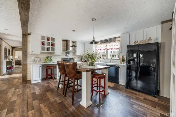 2480 Stage RD, Concord, VA 24538