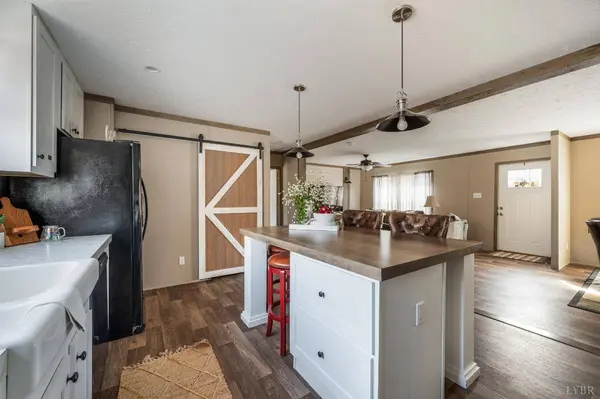 2480 Stage RD, Concord, VA 24538