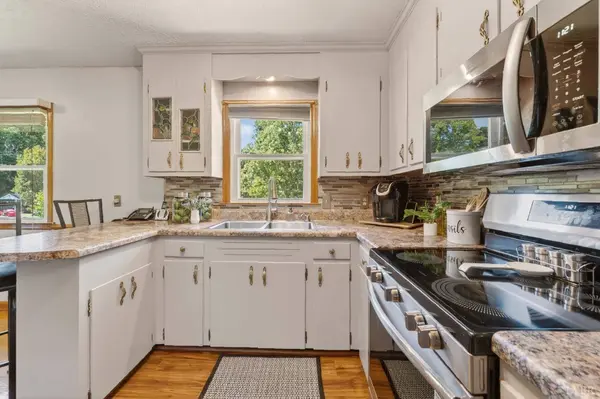 201 Westbriar PL, Madison Heights, VA 24572