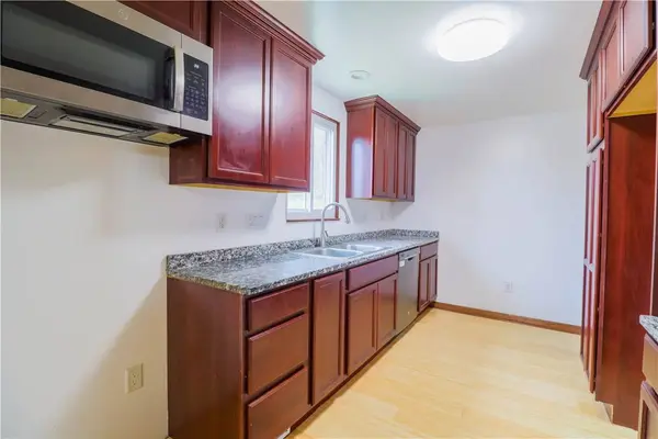 1282 Cook School Rd, Bridgeville, PA 15017