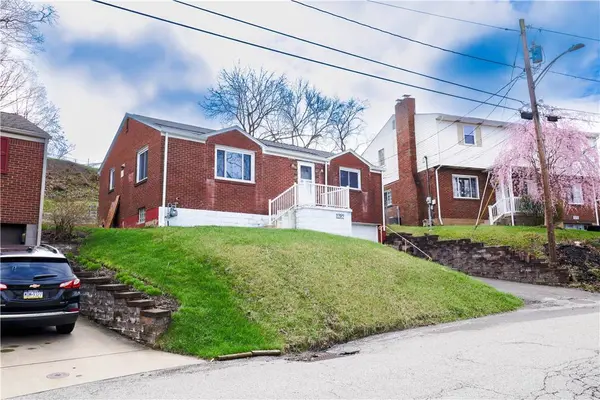 1282 Cook School Rd, Bridgeville, PA 15017