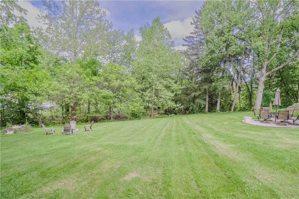 5125 Curry Rd, Baldwin Boro, PA 15236