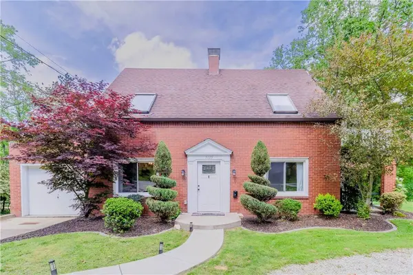 5125 Curry Rd, Baldwin Boro, PA 15236