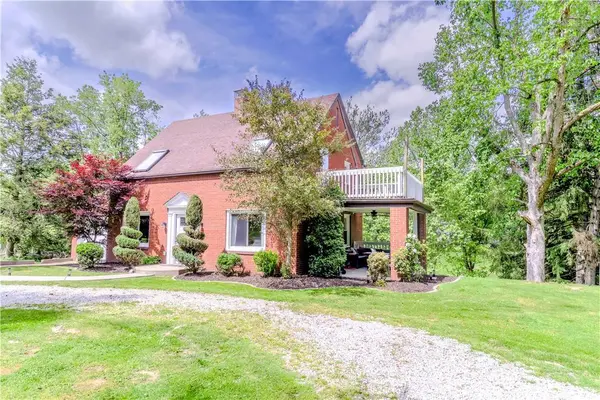 5125 Curry Rd, Baldwin Boro, PA 15236