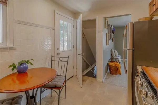 475 Ridgemont Dr, Banksville/westwood, PA 15220