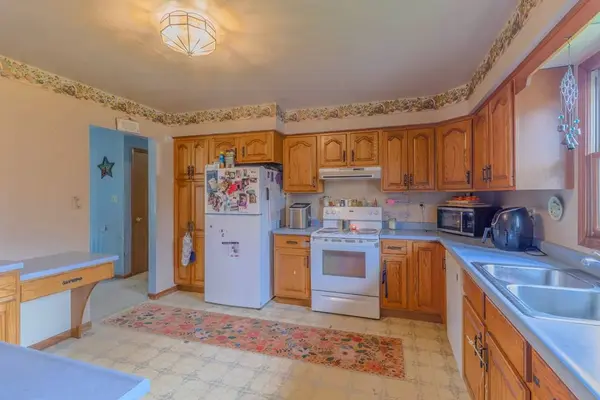 130 Spruce Dr, Wheeling, WV 26003