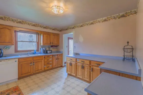 130 Spruce Dr, Wheeling, WV 26003