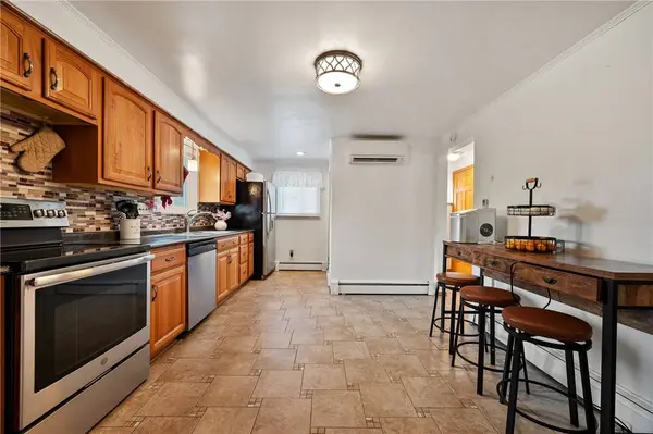 611 Pikeview Dr, Plum Boro, PA 15239