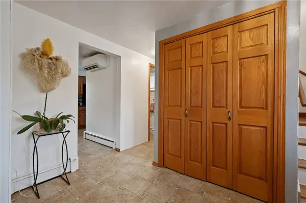 611 Pikeview Dr, Plum Boro, PA 15239