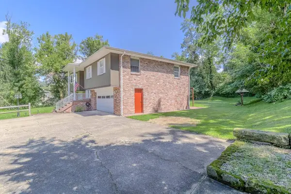 2538 Lincoln Ave, Wheeling, WV 26003