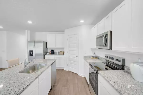 20976 Gibson Avenue, Robertsdale, AL 36567