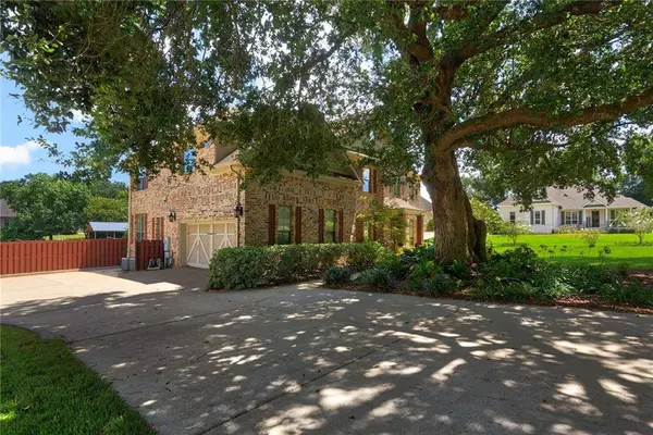 814 Darrah ST, Fairhope, AL 36532