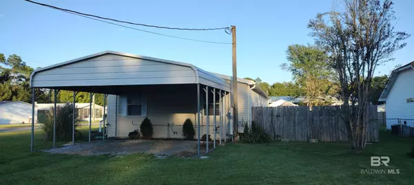 1887 Suavez Drive, Lillian, AL 36549-5268