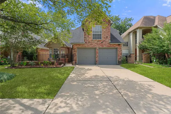 11711 Meadowchase DR, Houston, TX 77065