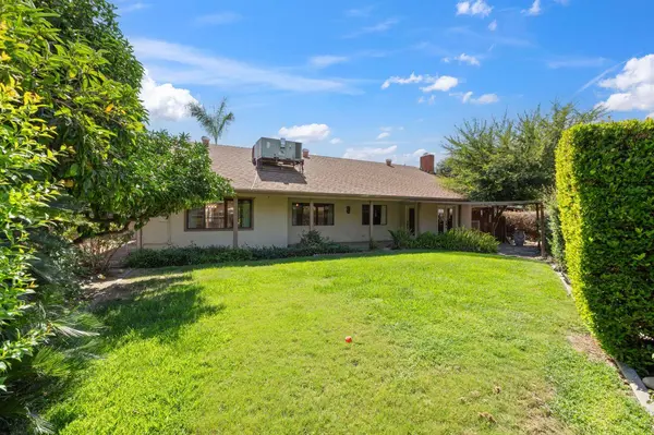 1494 Atkins WAY, Porterville, CA 93257