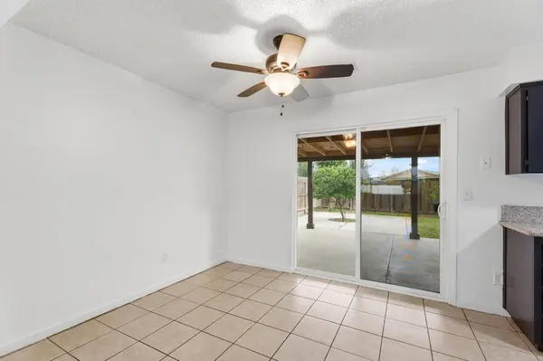 237 E Modoc AVE, Visalia, CA 93291