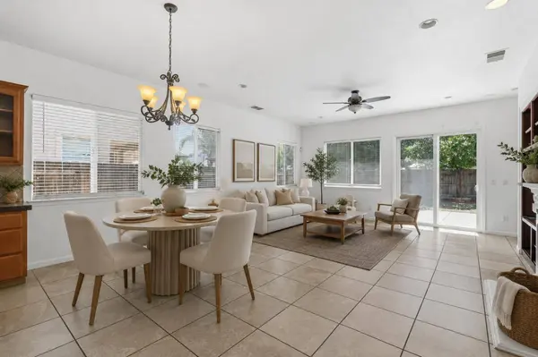 3325 W Stewart AVE, Visalia, CA 93291