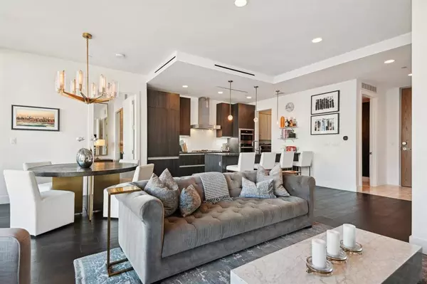 3130 N Harwood Street #705, Dallas, TX 75201