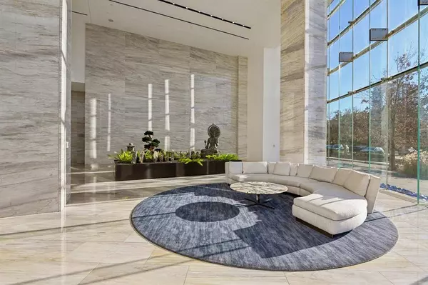 3130 N Harwood Street #705, Dallas, TX 75201