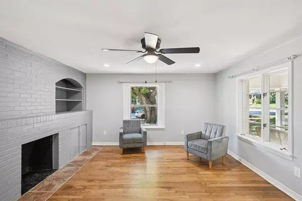 608 W High Street, Terrell, TX 75160