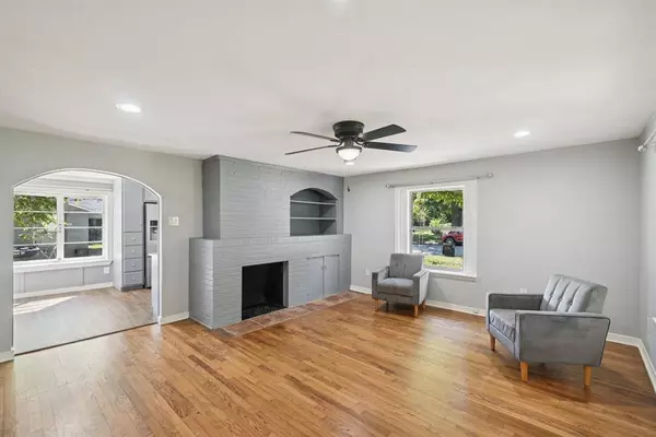 608 W High Street, Terrell, TX 75160