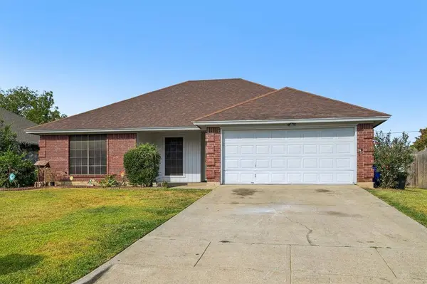 609 Ruth Drive, Kennedale, TX 76060