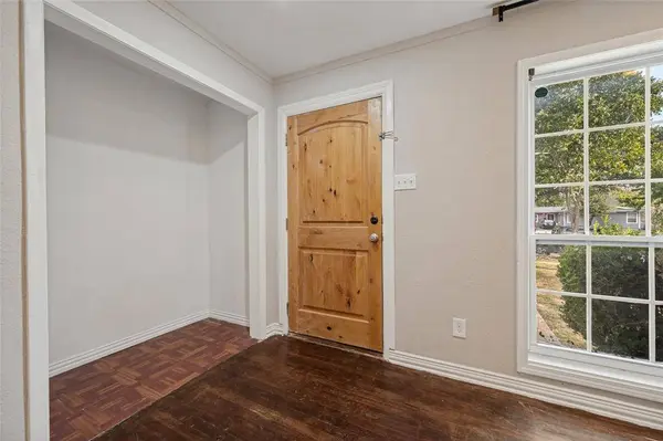 2614 Valwood Parkway, Farmers Branch, TX 75234