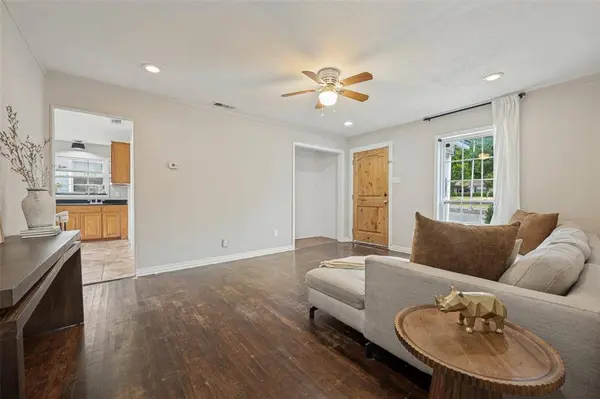 2614 Valwood Parkway, Farmers Branch, TX 75234