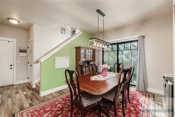 1827 Annas Garden LN, Billings, MT 59101