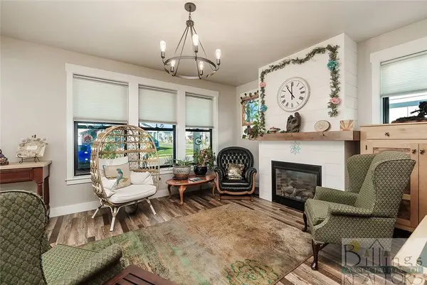 1827 Annas Garden LN, Billings, MT 59101