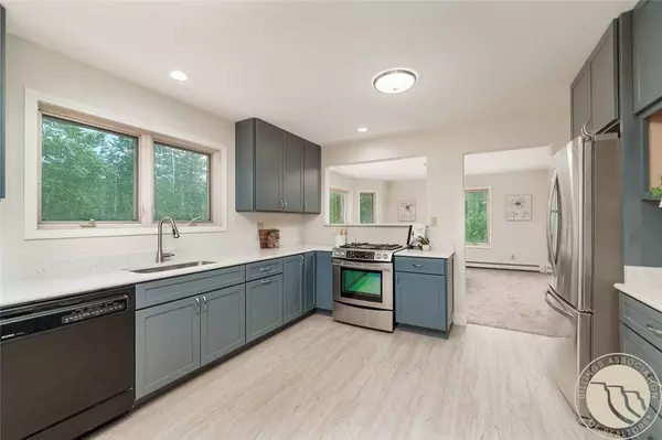 7510 US Highway 212, Roberts, MT 59070