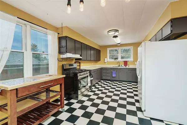 14 S Missouri AVE, Fromberg, MT 59029