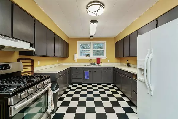 14 S Missouri AVE, Fromberg, MT 59029