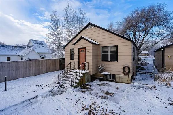 14 S Missouri AVE, Fromberg, MT 59029