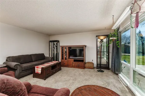 15 S Crestwood DR, Billings, MT 59102