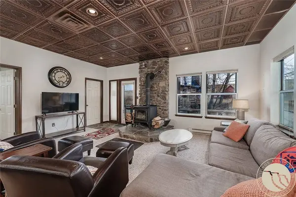 21 E Rosebud RD, Roscoe, MT 59071