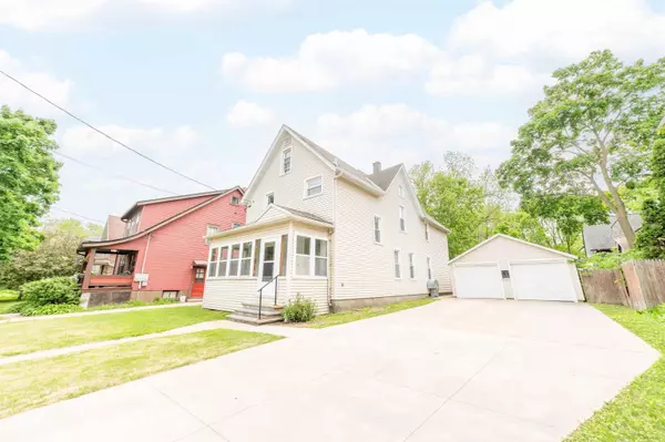 2661 Milwaukee Street, Madison, WI 53704