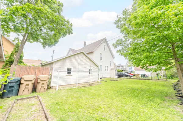 2661 Milwaukee Street, Madison, WI 53704