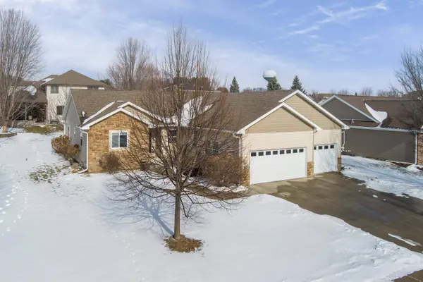 4433 Memorial Circle, Windsor, WI 53598
