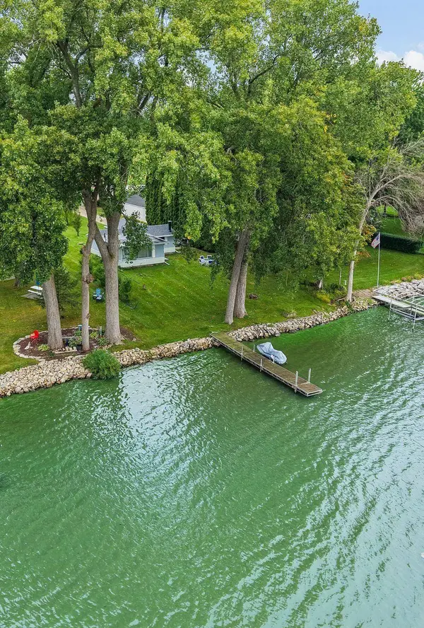 N9336 Idle Hour Drive, Randolph, WI 53956